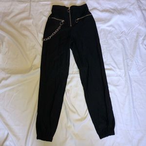 NWOT pants with chain